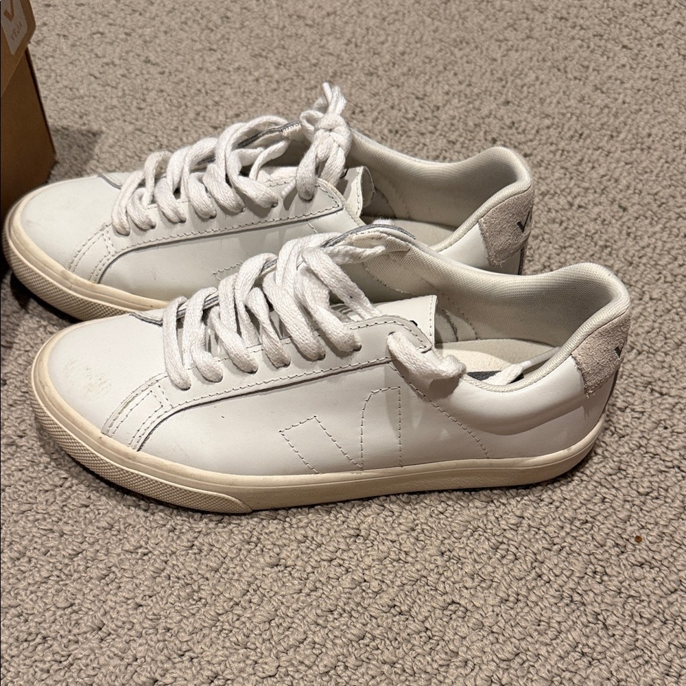Veja White Sneakers - Picture 3 of 6